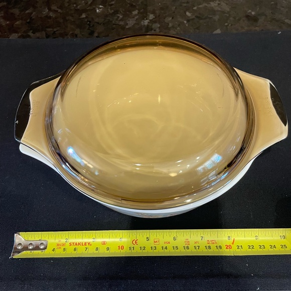 Rare Vintage Pyrex England Country Autumn Casserole Dish with Smokey Lid - Picture 16 of 16
